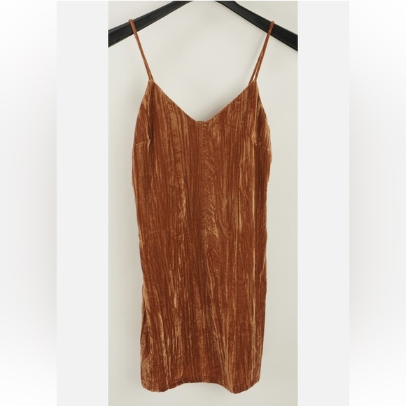New Elodie Women's Size M Clay Brown crushed Velvet Sleeveless Cami Mini Dress - Picture 3 of 8